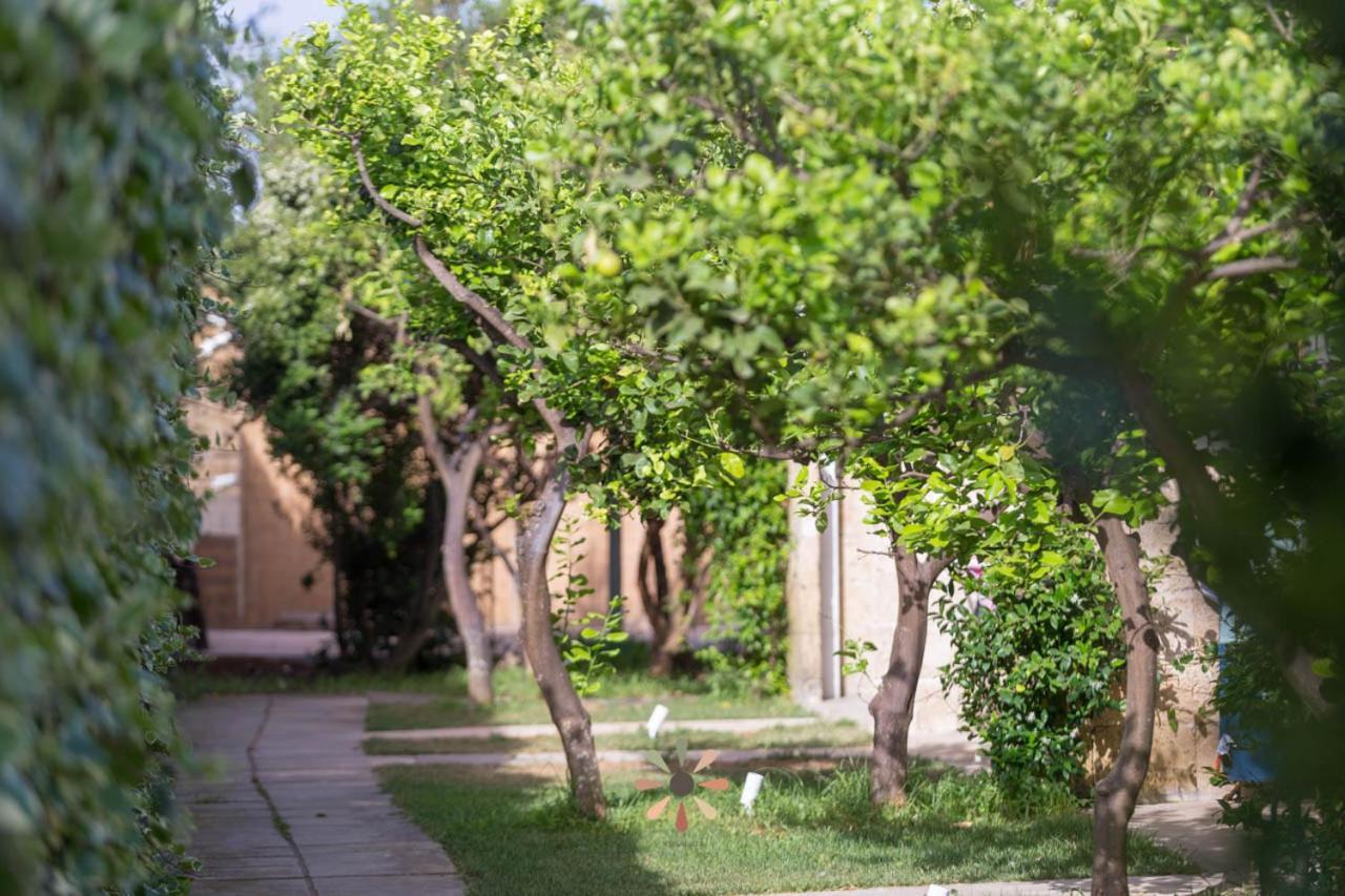 Agriturismo Tenuta Margherita Torre Lapillo Eksteriør bilde