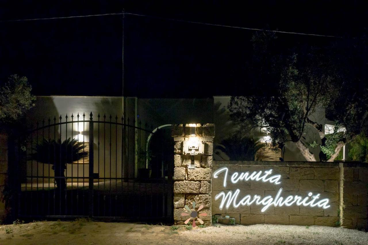 Agriturismo Tenuta Margherita Torre Lapillo Eksteriør bilde